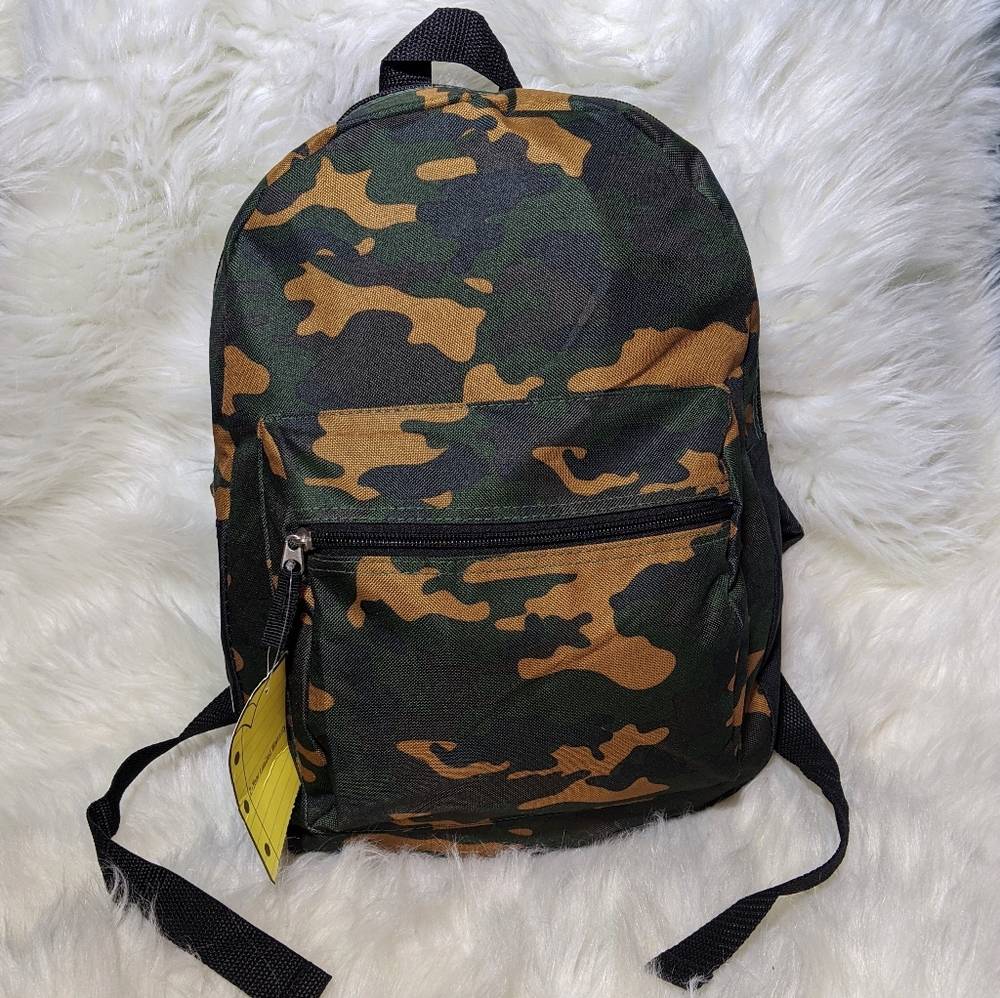 NWT Medium Camo Backpack